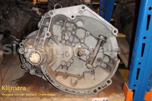 Used Gearbox Peugeot 306 (7B) 1.6i SR,ST Kat. Price on request offered by Fa. Klijnstra & Zn. VOF