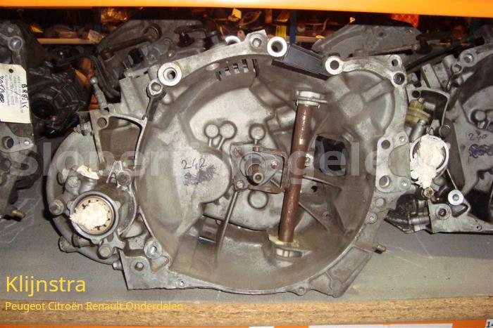 Gebrauchte Getriebe Peugeot 406 Break (8E/F) 1.8 16V Preis auf Anfrage angeboten von Fa. Klijnstra & Zn. VOF