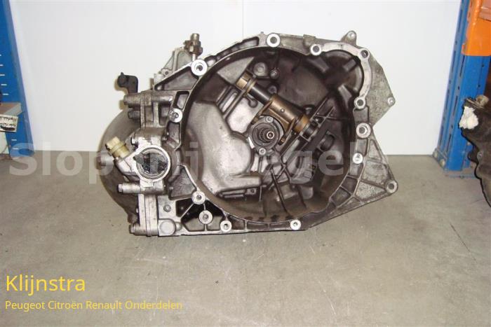 Gebrauchte Getriebe Peugeot 806 1.9 STDT,SVDT,SVDT Pullman Preis auf Anfrage angeboten von Fa. Klijnstra & Zn. VOF