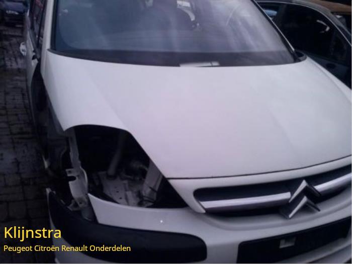 Używane Maska Citroen C8 (EA/EB) 2.0 HDiF 16V Cena na żądanie oferowane przez Fa. Klijnstra & Zn. VOF