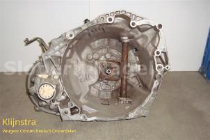 Used Gearbox Peugeot 306 (7A/C/S) 2.0 16V Price on request offered by Fa. Klijnstra & Zn. VOF