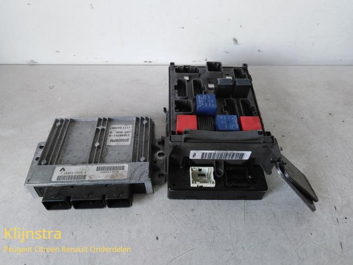 Used Engine management computer Renault Laguna II (BG) 1.8 16V Price € 175,00 Margin scheme offered by Fa. Klijnstra & Zn. VOF