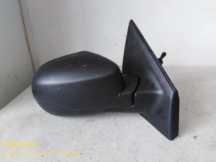 Wing mirror, right from a Renault Clio 2011