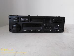 Gebrauchte Radio/Cassette Peugeot 406 (8B) 2.1 SVtd,STXtd Preis auf Anfrage angeboten von Fa. Klijnstra & Zn. VOF