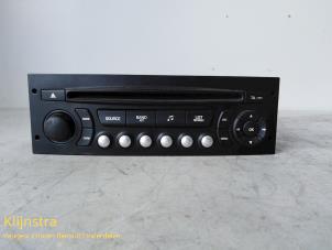 Gebrauchte Radio CD Spieler Citroen C4 Coupé (LA) 1.4 16V Preis auf Anfrage angeboten von Fa. Klijnstra & Zn. VOF