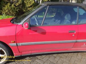 Used Door 2-door, left Peugeot 306 (7D) 1.8 Price € 150,00 Margin scheme offered by Fa. Klijnstra & Zn. VOF