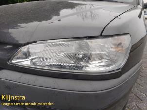 Used Headlight, left Peugeot 306 (7A/C/S) 1.8i XT,ST Price on request offered by Fa. Klijnstra & Zn. VOF