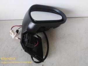New Wing mirror, right Peugeot 308 Price on request offered by Fa. Klijnstra & Zn. VOF