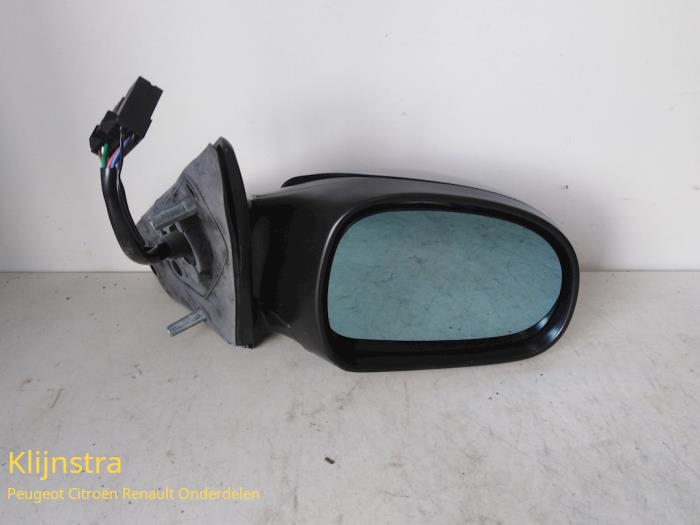 Nuevos Retrovisor externo derecha Peugeot 406 Precio de solicitud ofrecido por Fa. Klijnstra & Zn. VOF