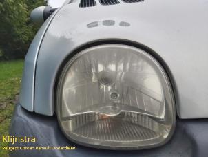 Used Headlight, right Renault Twingo (C06) 1.2 16V Price on request offered by Fa. Klijnstra & Zn. VOF