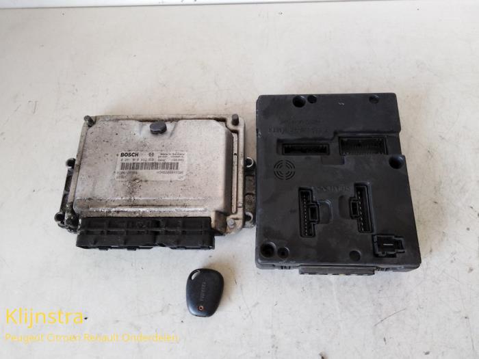 Used Engine management computer Renault Scénic I (JA) 1.9 dTi Price € 175,00 Margin scheme offered by Fa. Klijnstra & Zn. VOF