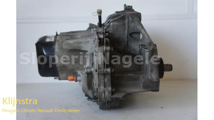 Gearbox from a Renault Scénic I (JA) 1.6 16V 2002