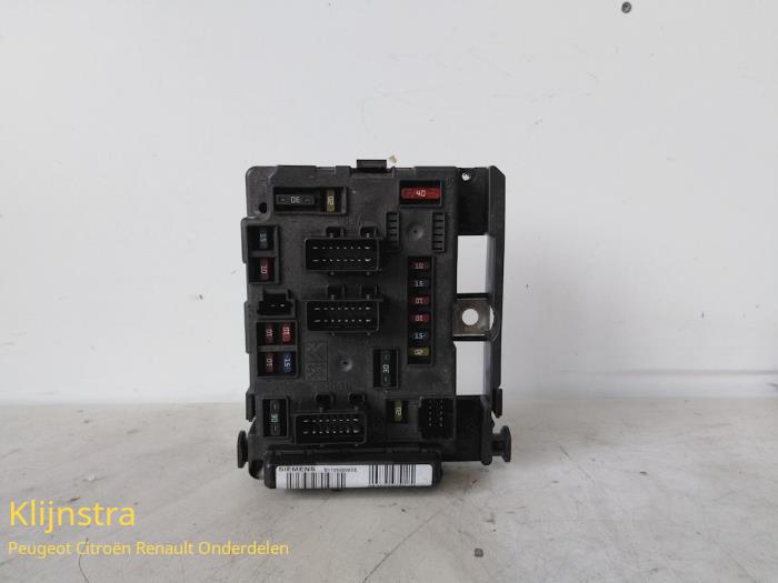 Begagnade Säkringsbox Citroen C5 I Berline (DC) 2.0 16V Pris € 75,00 Marginaltabell erbjuds av Fa. Klijnstra & Zn. VOF