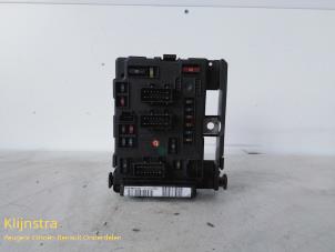 Używane Skrzynka bezpieczników Citroen C5 I Berline (DC) 2.2 HDi 16V FAP Cena na żądanie oferowane przez Fa. Klijnstra & Zn. VOF