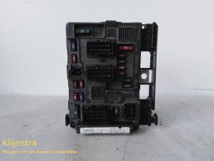 Używane Skrzynka bezpieczników Citroen C5 I Break (DE) 2.0 HDi 110 Cena € 75,00 Procedura marży oferowane przez Fa. Klijnstra & Zn. VOF