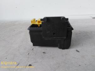 Used Fuse box Peugeot 406 (8B) 1.9 dt Price on request offered by Fa. Klijnstra & Zn. VOF