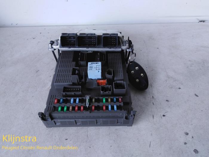 Used Engine management computer Peugeot 807 2.0 HDi 16V Price € 175,00 Margin scheme offered by Fa. Klijnstra & Zn. VOF