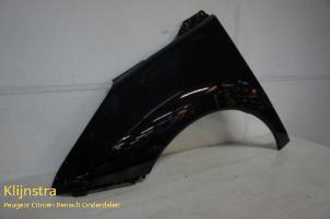 Used Front wing, left Peugeot 3008 Price on request offered by Fa. Klijnstra & Zn. VOF