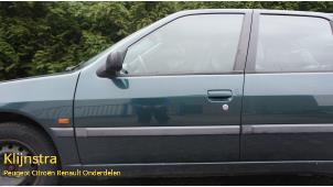 Used Door 4-door, front left Peugeot 306 (7B) Price € 99,00 Margin scheme offered by Fa. Klijnstra & Zn. VOF