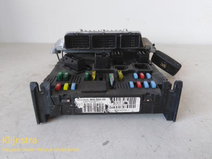 Używane Komputer sterowania silnika Peugeot 407 (6D) 2.0 HDiF 16V Cena € 150,00 Procedura marży oferowane przez Fa. Klijnstra & Zn. VOF