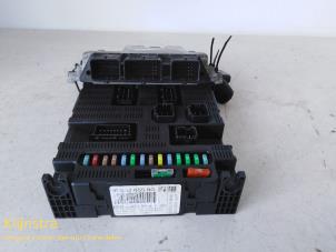 Leve vitre electrique arriere gauche TOYOTA RAV4 3 PHASE 1 Leve vitre electrique arriere gauche TOYOTA RAV4 3 PHASE 1