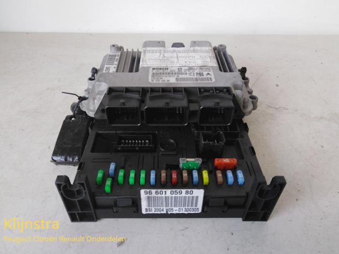 Ordinateur gestion moteur d'un Peugeot 307 SW (3H) 1.6 HDi 16V 2005