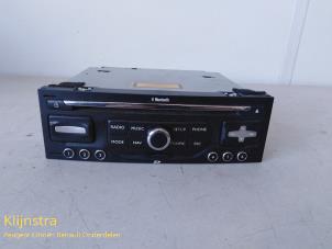 Używane Radioodtwarzacz CD Peugeot 5008 I (0A/0E) 1.6 THP 16V Cena € 250,00 Procedura marży oferowane przez Fa. Klijnstra & Zn. VOF