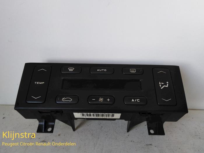 Heater control panel from a Peugeot 406 Coupé (8C) 2.2 HDI 16V FAP 2001