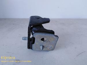 Used Rear door hinge, right Citroen C5 Price on request offered by Fa. Klijnstra & Zn. VOF