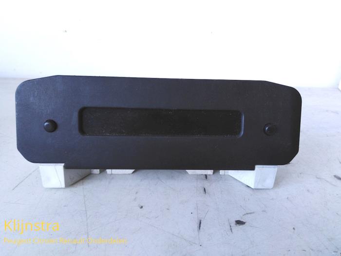 Begagnade Innerdisplay Peugeot 206 (2A/C/H/J/S) 1.4 HDi Pris € 29,00 Marginaltabell erbjuds av Fa. Klijnstra & Zn. VOF