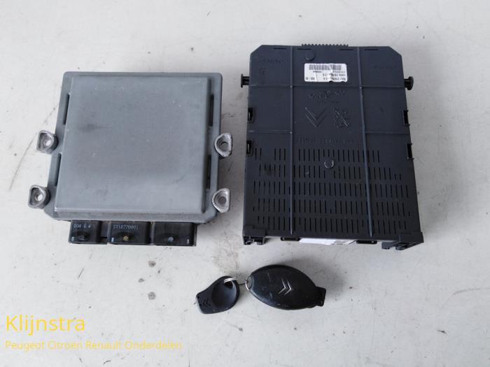 Engine management computer Citroen C5 II Break 2.0 HDiF 16V