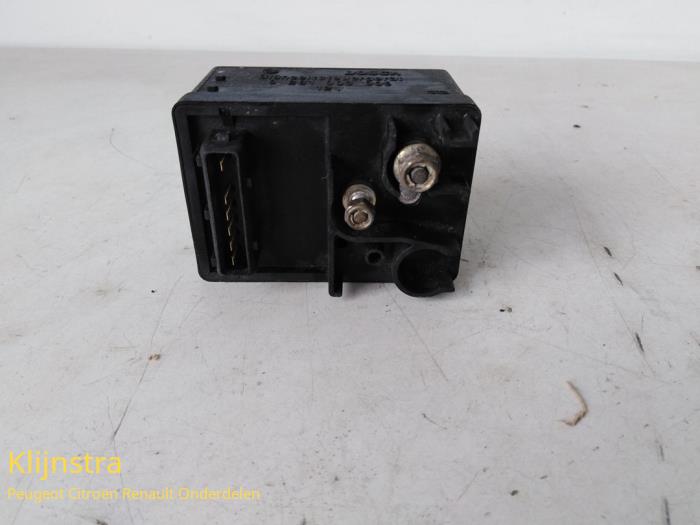 Glow plug relay Peugeot Boxer 2.5D 270C 12V - 598126