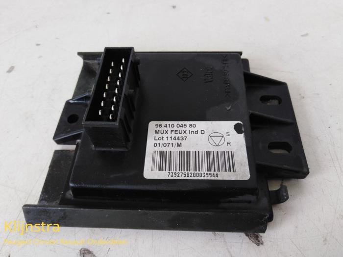 Used Ignition computer Peugeot 607 (9D/U) 2.2 HDi 16V FAP Price on request offered by Fa. Klijnstra & Zn. VOF