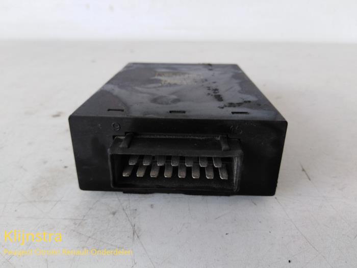 Usagé Ordinateur divers Peugeot 309 II (3C/3A) 1.9 XLD,GLD,XRD,GRD Prix € 25,00 Règlement à la marge proposé par Fa. Klijnstra & Zn. VOF