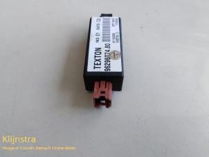 Used Airbag sensor Peugeot 206 (2A/C/H/J/S) 2.0 XS,XT HDi Price on request offered by Fa. Klijnstra & Zn. VOF