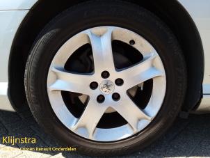 Used Set of wheels Peugeot 407 SW (6E) 2.0 HDiF 16V Price on request offered by Fa. Klijnstra & Zn. VOF