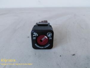Used Airbag switch Peugeot 3008 Price on request offered by Fa. Klijnstra & Zn. VOF