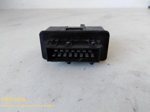 Used Fuel pump relay Peugeot 106 II 1.1 XN,XR,XT,Accent Price on request offered by Fa. Klijnstra & Zn. VOF
