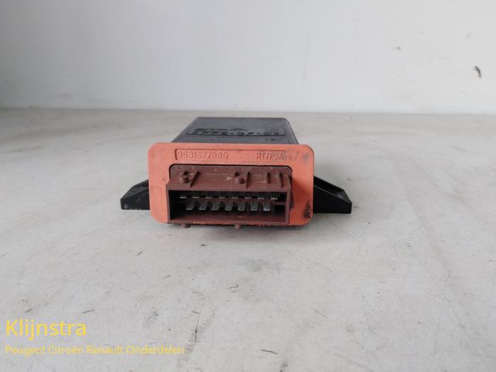 Used Computer, miscellaneous Peugeot 306 Break (7E) 1.9 D Price on request offered by Fa. Klijnstra & Zn. VOF