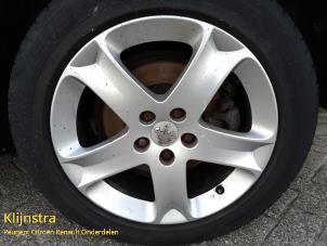 Used Set of wheels Peugeot 407 SW (6E) 2.2 16V Price on request offered by Fa. Klijnstra & Zn. VOF