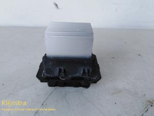 Used Heater resistor Peugeot 308 (4A/C) 1.6 VTI 16V Price on request offered by Fa. Klijnstra & Zn. VOF