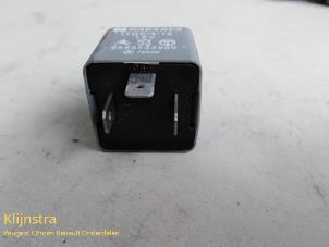 Used Indicator relay Peugeot Partner 1.9 D Price on request offered by Fa. Klijnstra & Zn. VOF