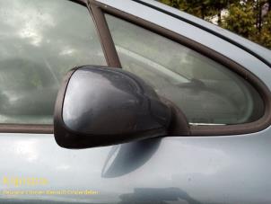 Used Wing mirror, right Peugeot 307 Break (3E) 1.6 HDiF 110 16V Price € 40,00 Margin scheme offered by Fa. Klijnstra & Zn. VOF
