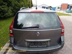 Used Tailgate Renault Megane II Grandtour (KM) 1.5 dCi 100 Price on request offered by Fa. Klijnstra & Zn. VOF