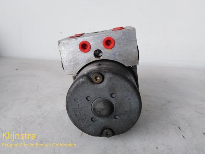 Begagnade ABS-pump Peugeot 306 (7A/C/S) 2.0 HDi Pris € 50,00 Marginaltabell erbjuds av Fa. Klijnstra & Zn. VOF