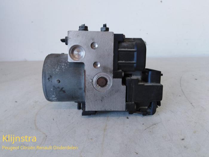 ABS pump Peugeot 406 Break 2.1 dT - 9625275080 P8C BOSCH