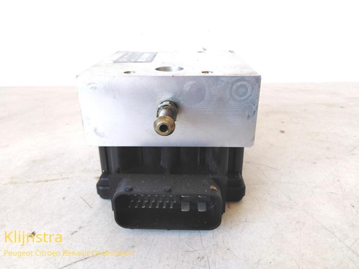 Gebrauchte ABS Pumpe Peugeot 405 II (4B) 1.9 D Preis auf Anfrage angeboten von Fa. Klijnstra & Zn. VOF