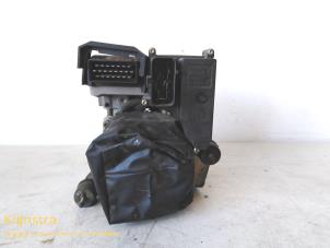 Used ABS pump Peugeot 306 (7A/C/S) 1.1i XN,XA Price on request offered by Fa. Klijnstra & Zn. VOF