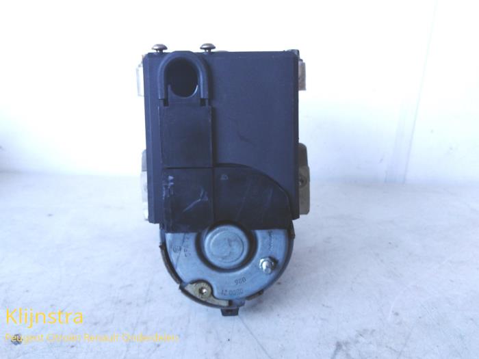 Usagé Pompe ABS Peugeot 605 (6B) 2.1 TD 12V Prix € 199,00 Règlement à la marge proposé par Fa. Klijnstra & Zn. VOF