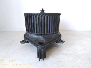 Used Heating and ventilation fan motor Peugeot 205 II (20A/C) 1.6 Autom. Price on request offered by Fa. Klijnstra & Zn. VOF